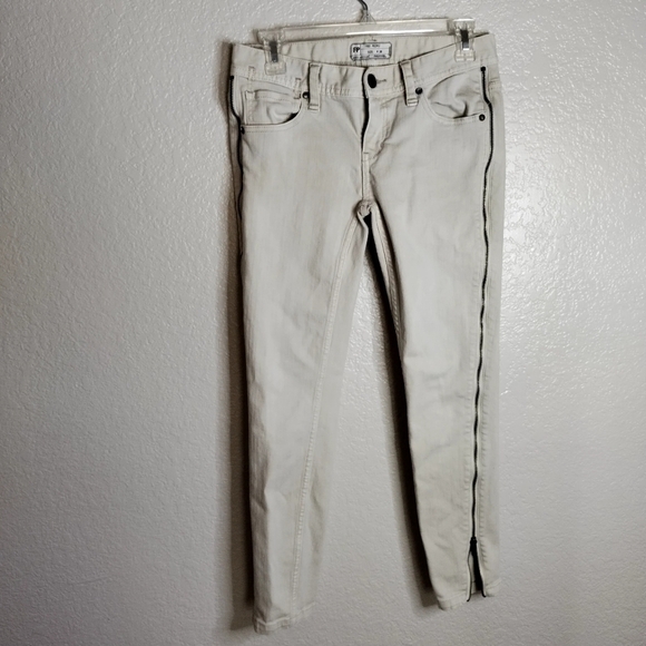 Free people levon bone side zipper low rise skinny jeans sz 26 - Picture 2 of 9